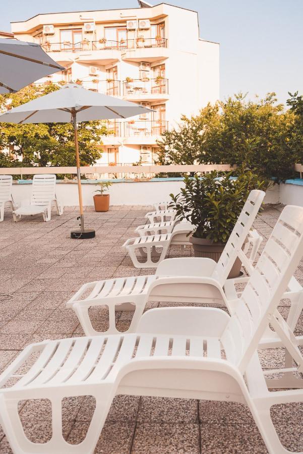 Amadina Garden Hotel Lozenets Eksteriør billede